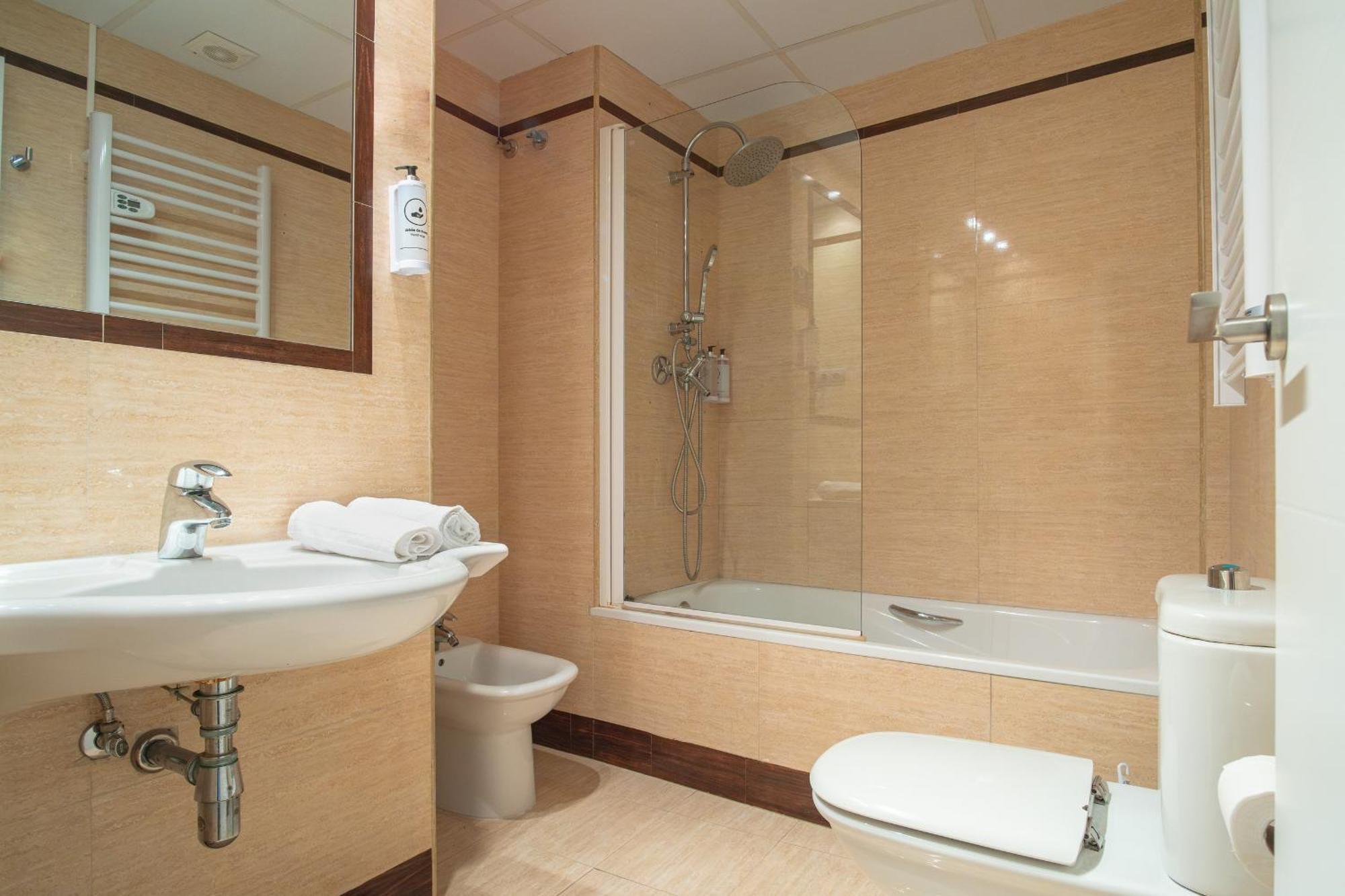 Vtz Hotel El Principe Zaragoza Luaran gambar